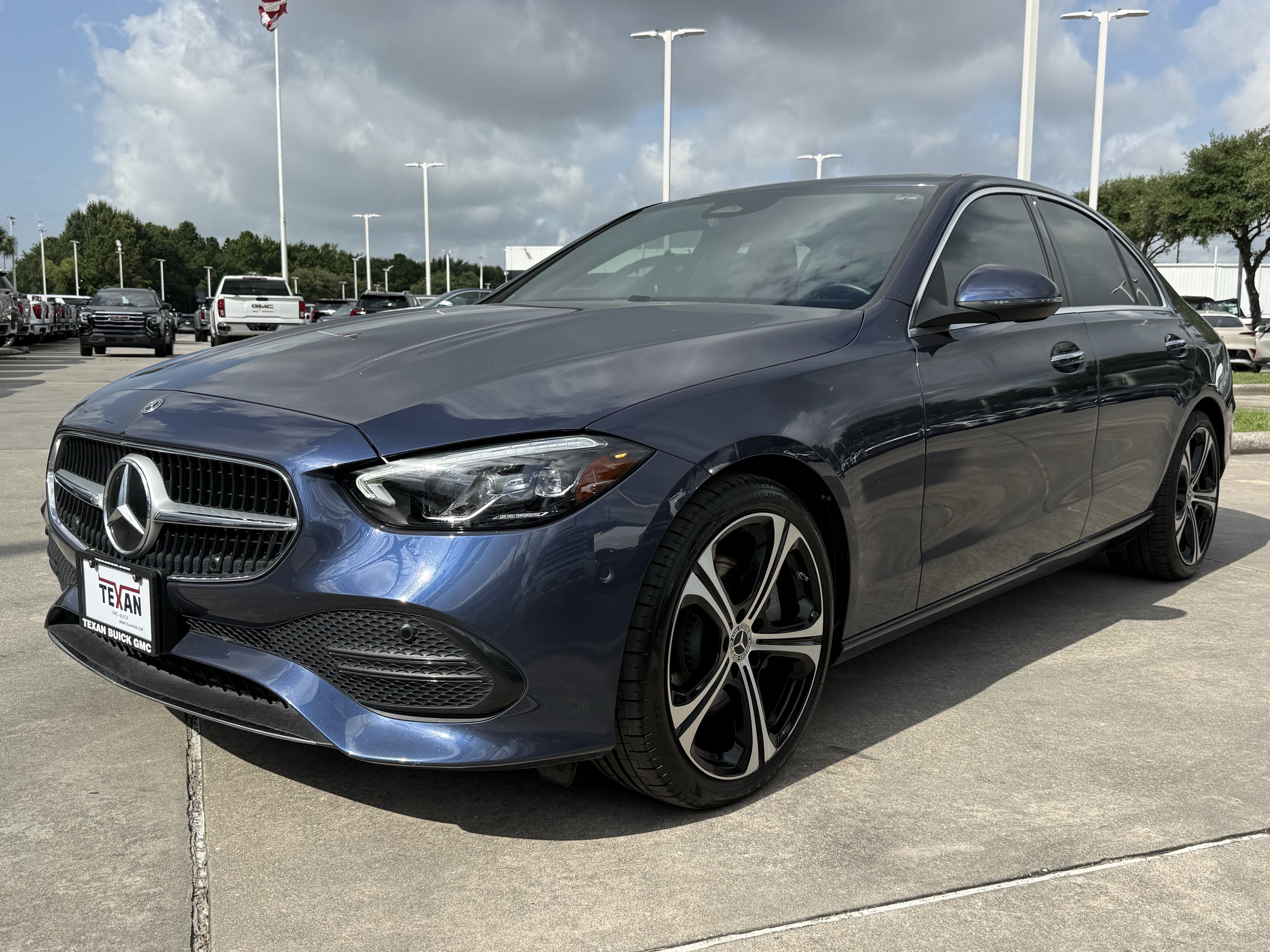 Used 2024 Mercedes-Benz C 300 Sedan image 9