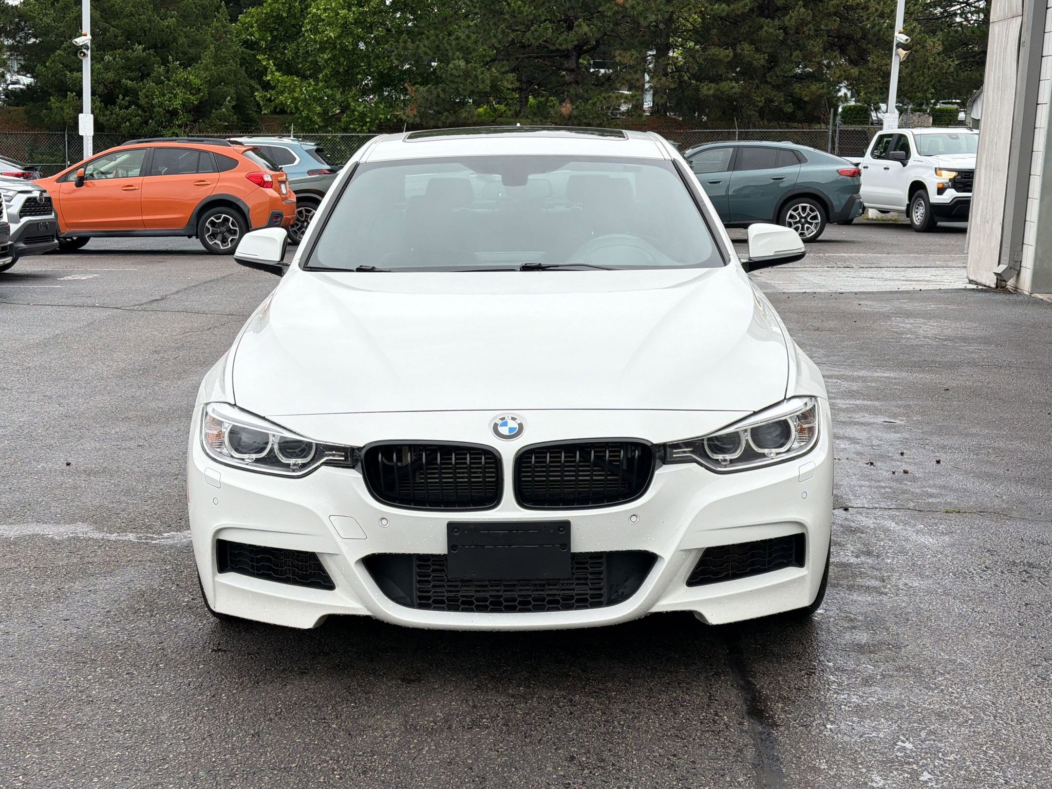 Used 2014 BMW 335i xDrive Sedan AWD/4WD image 6