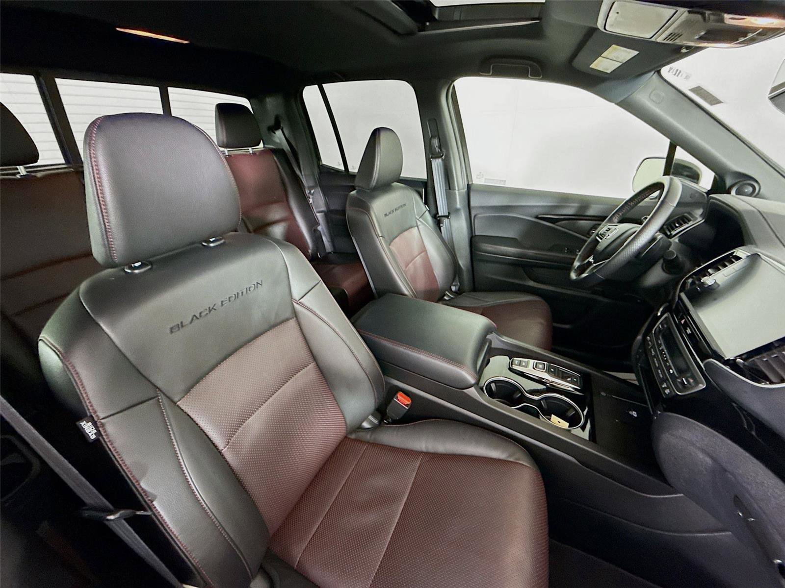 Used 2024 Honda Ridgeline Black Edition image 29
