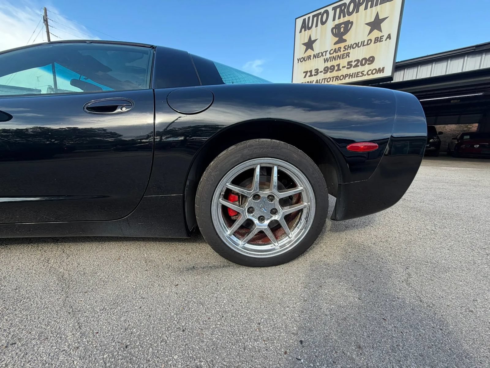 Used 1999 Chevrolet Corvette Coupe w/ Memory Pkg RWD image 29
