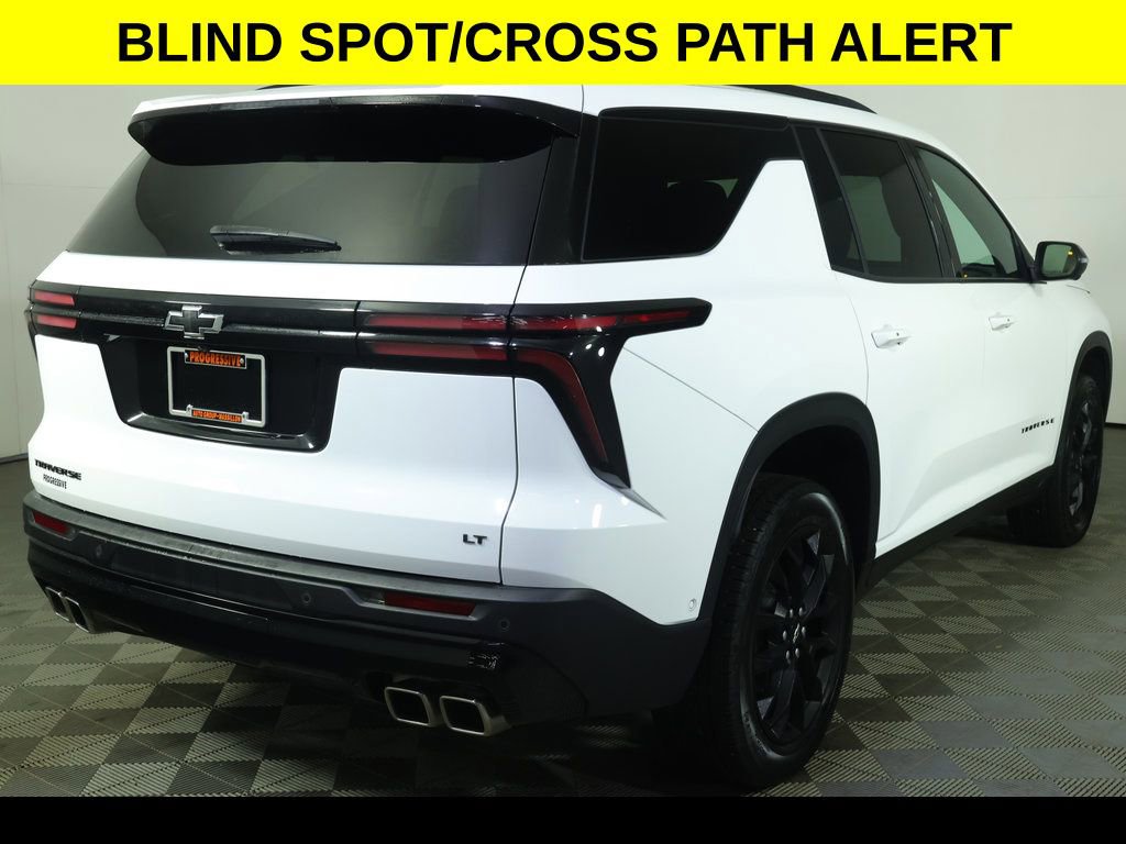 Used 2024 Chevrolet Traverse LT w/ Enhanced Driving Package image 12