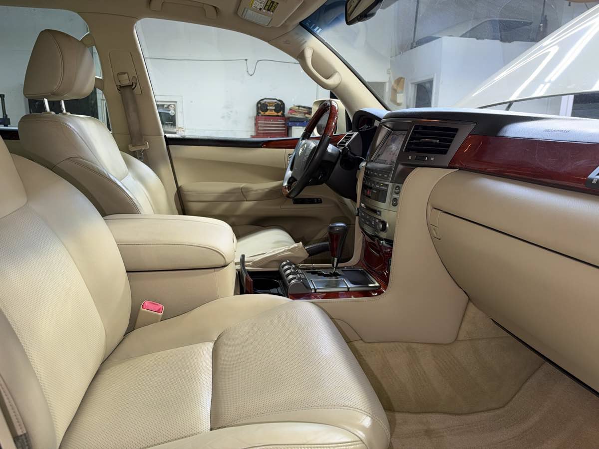 Used 2008 Lexus LX 570 4WD image 29