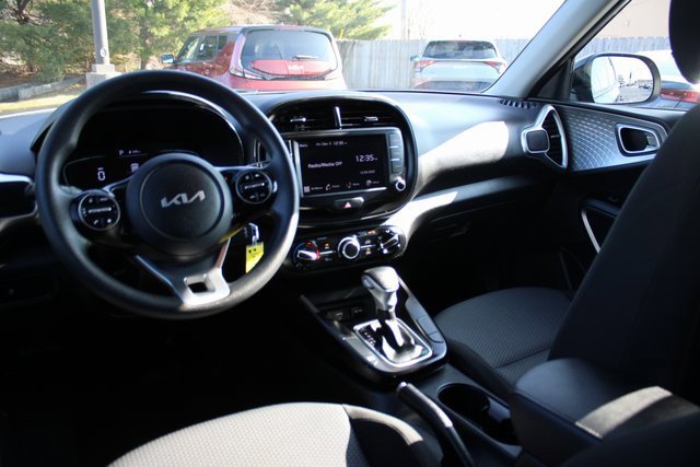 Certified 2024 Kia Soul LX w/ Option Group 015 image 6