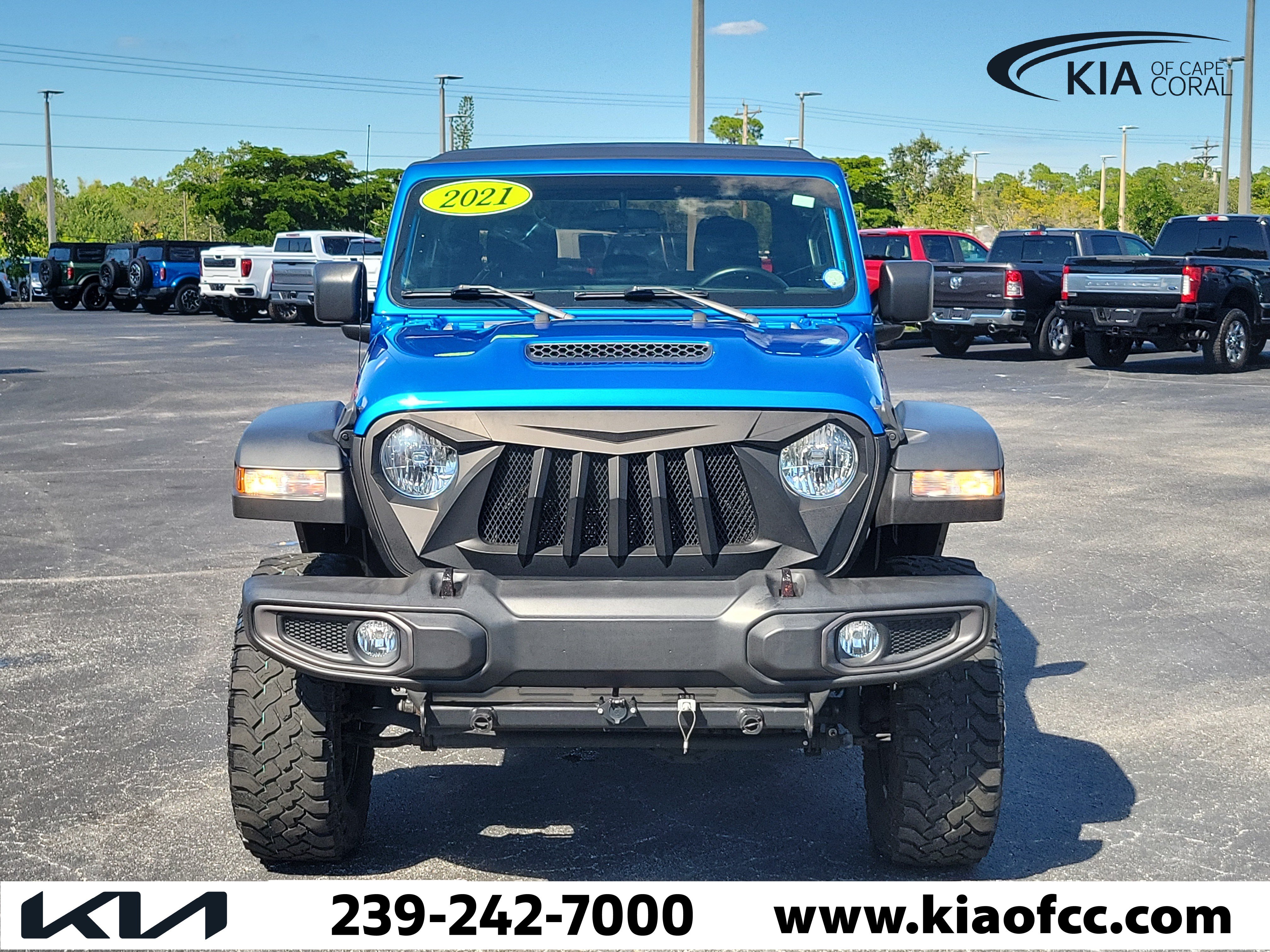 Used 2021 Jeep Gladiator Mojave w/ Trailer Tow Package AWD/4WD image 2