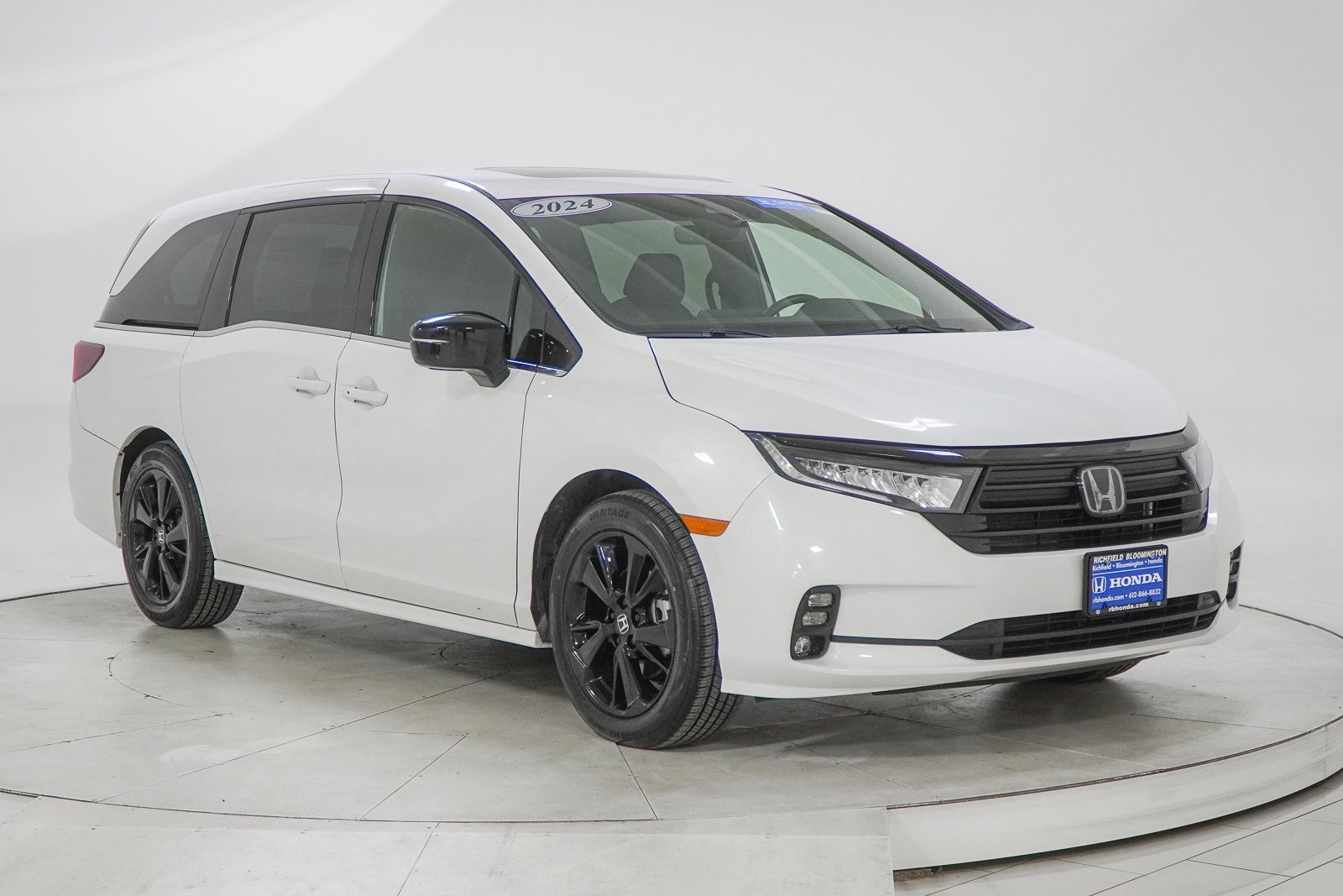 Certified 2024 Honda Odyssey Sport image 18