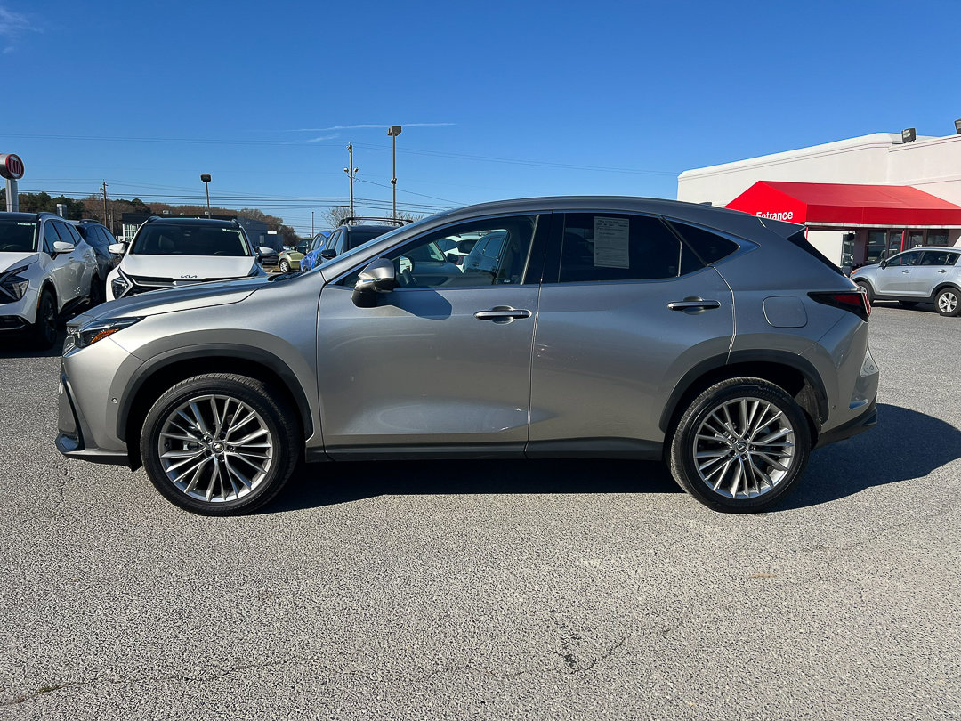Used 2024 Lexus NX 300h AWD w/ Luxury Package image 2