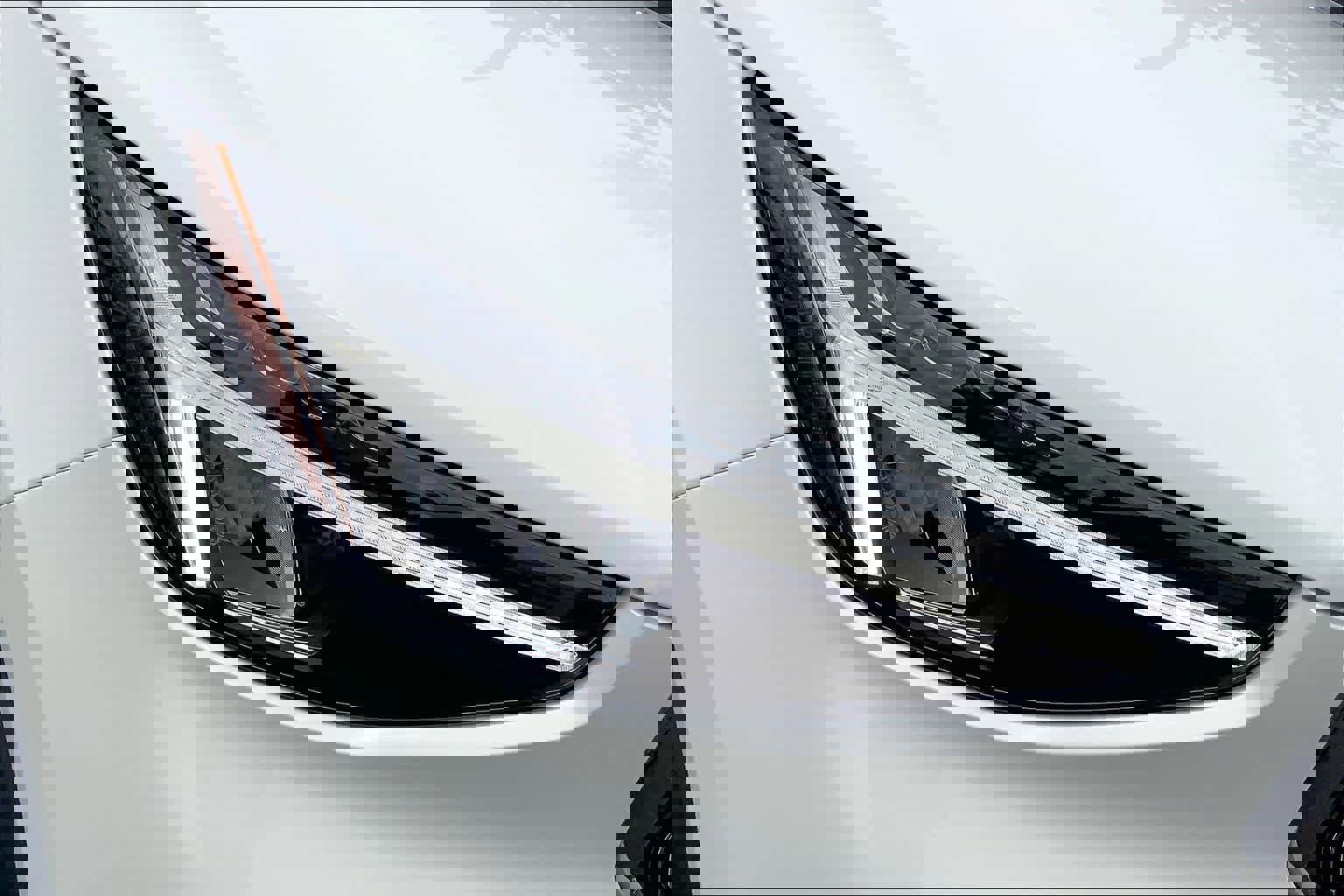 New 2025 Volvo XC40 B5 Core w/ Protection Package Premier image 16