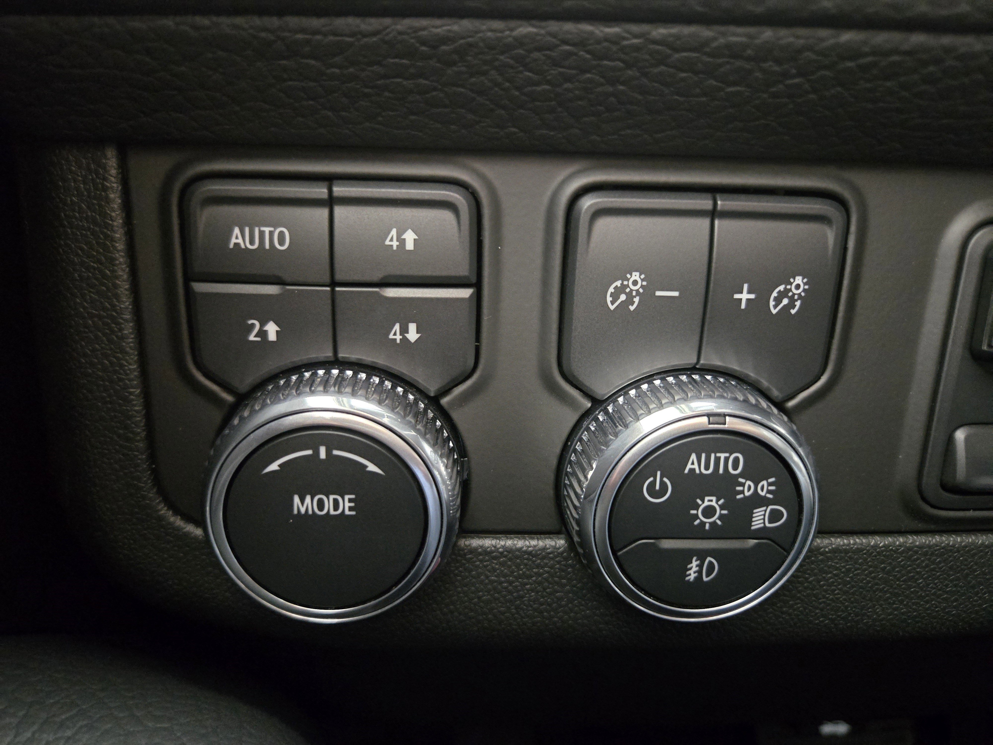 Certified 2024 GMC Yukon Denali w/ Max Trailering Package AWD/4WD image 26