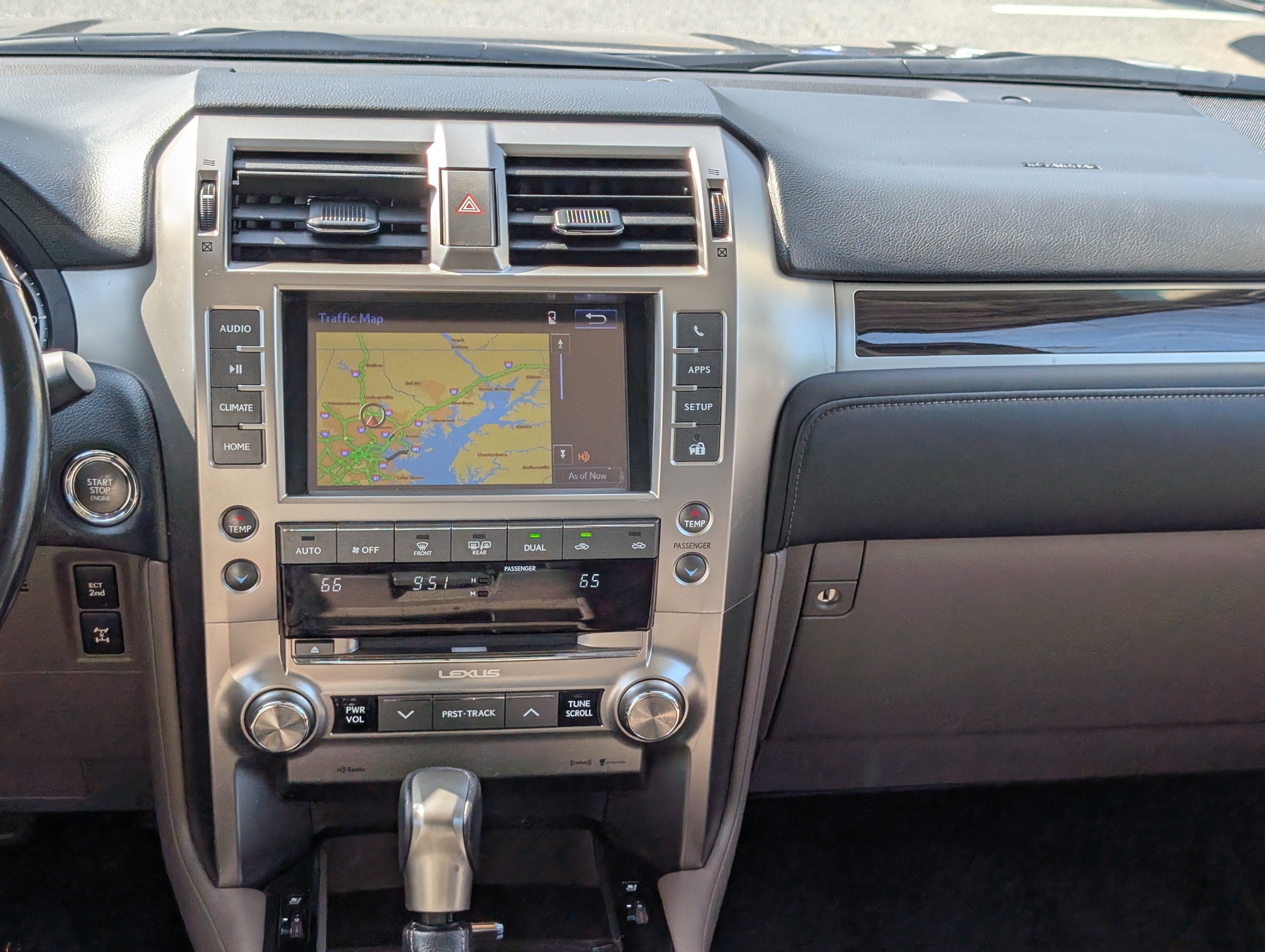 Used 2021 Lexus GX 460 w/ Accessory Package AWD/4WD image 18