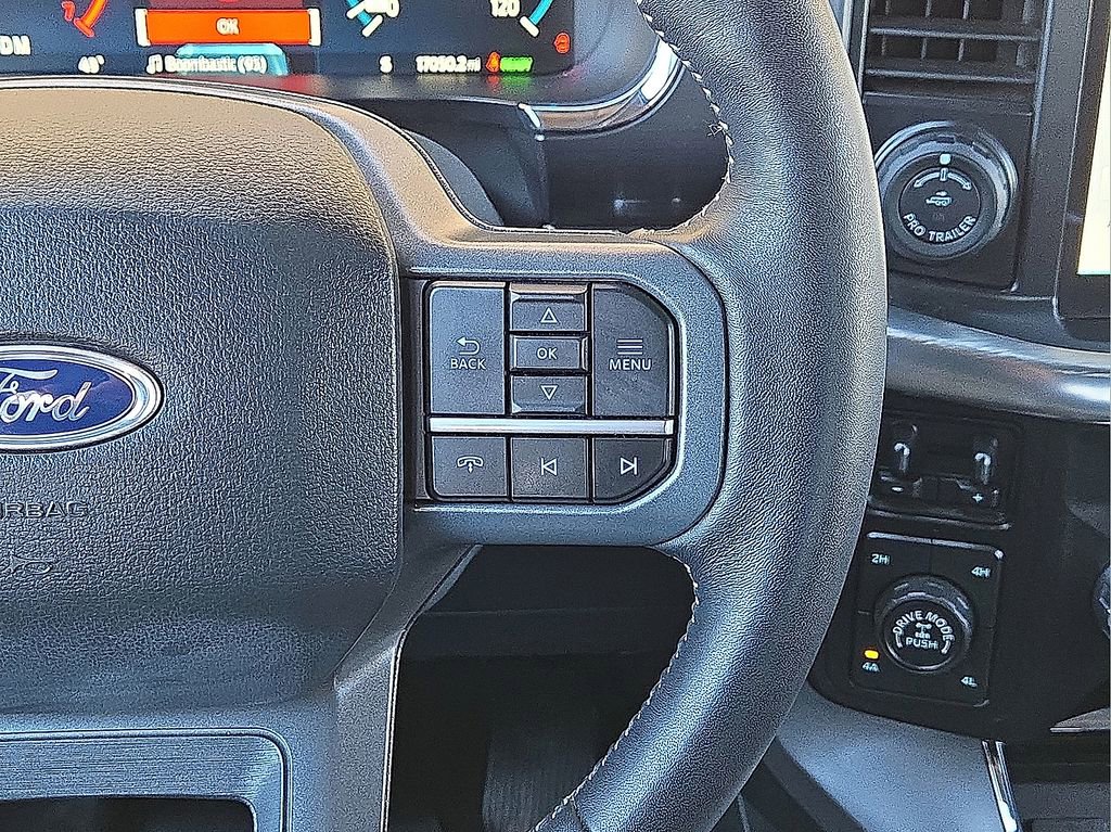 Used 2023 Ford F150 Lariat w/ Trailer Tow Package image 19