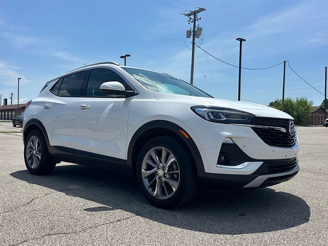 Used 2020 Buick Encore GX Essence w/ Experience Buick Package FWD image 8