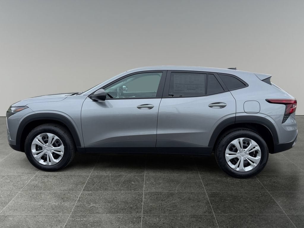 New 2026 Chevrolet Trax LS w/ Driver Confidence Package FWD image 5