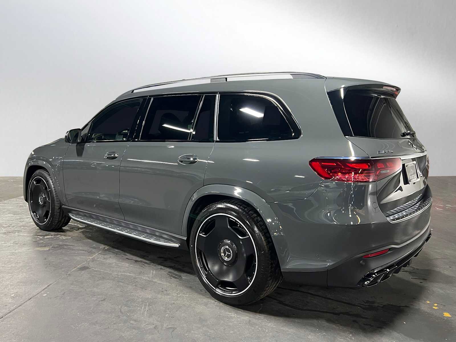 New 2025 Mercedes-Benz GLS 63 AMG 4MATIC image 5
