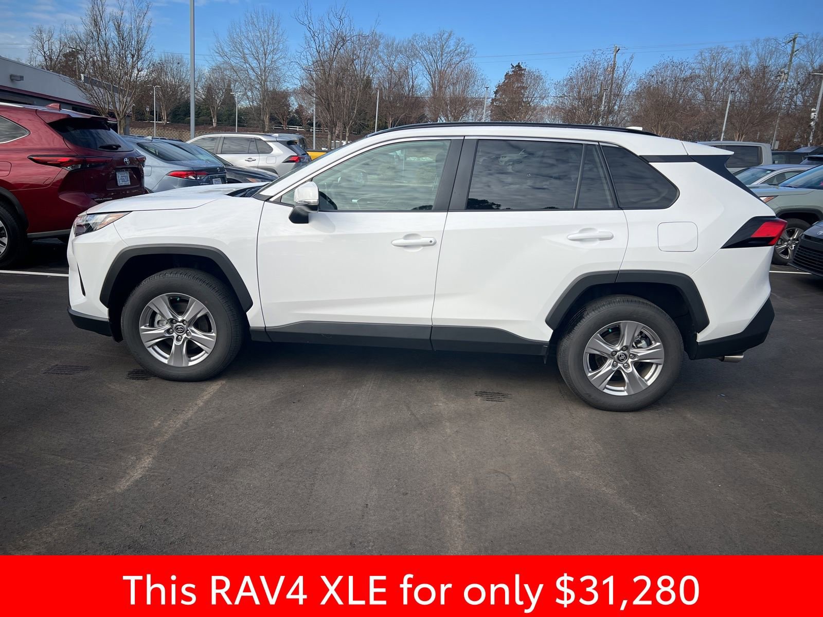 Used 2025 Toyota RAV4 XLE image 11