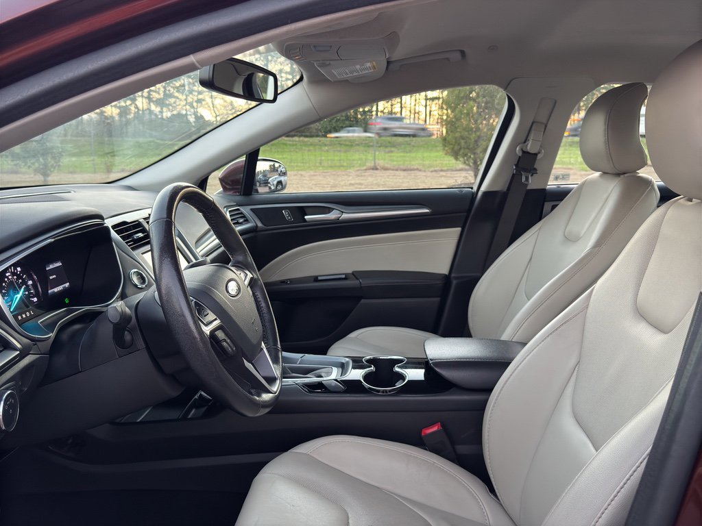 Used 2015 Ford Fusion Titanium image 10