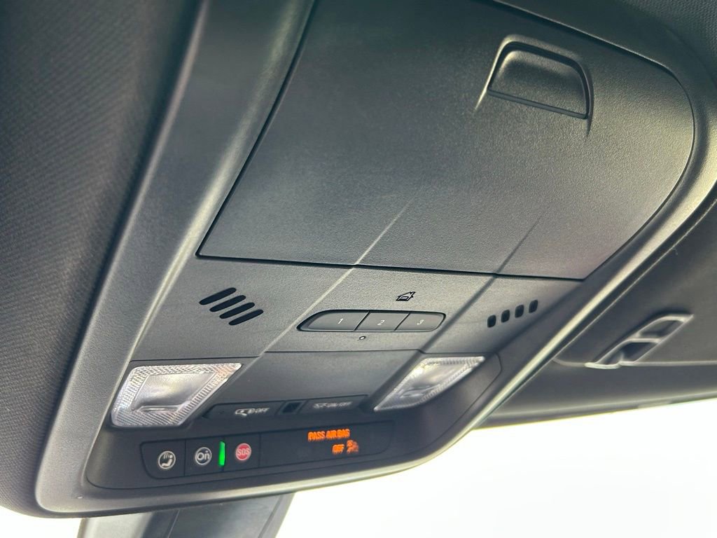 Used 2023 Cadillac XT5 Luxury image 28