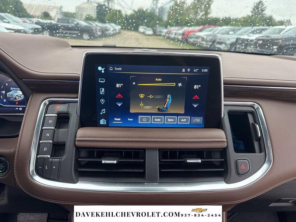 Used 2024 Chevrolet Tahoe High Country AWD/4WD image 16