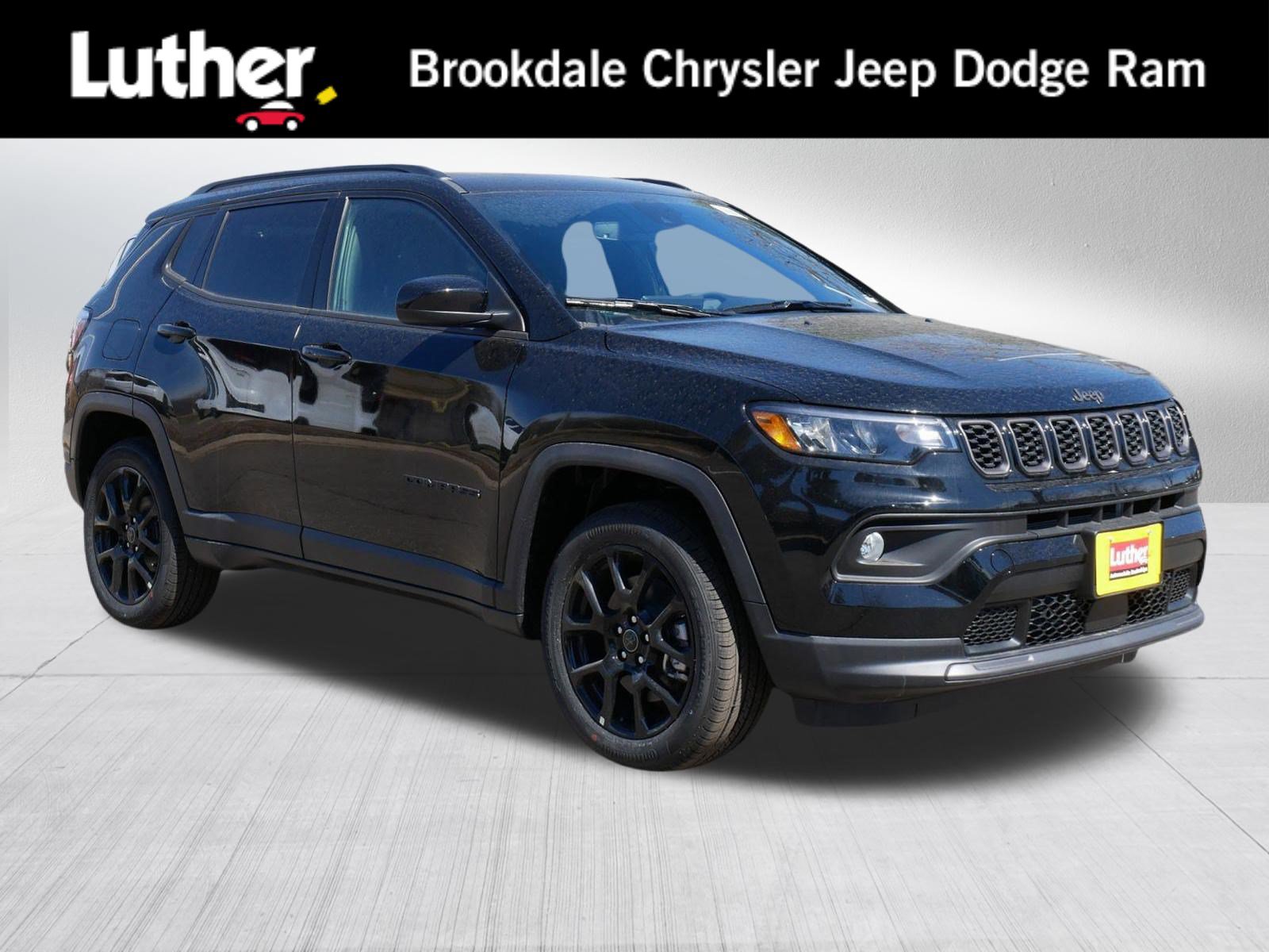 New 2026 Jeep Compass Latitude w/ Sun and Sound Group AWD/4WD image 1