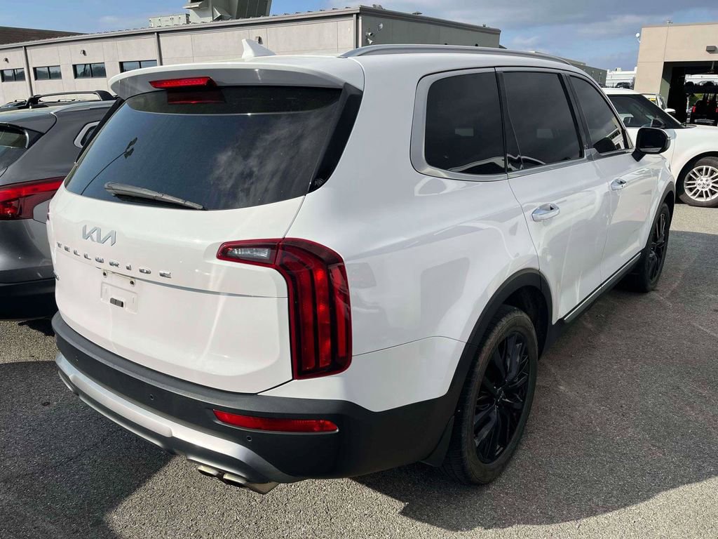 Used 2022 Kia Telluride S image 2