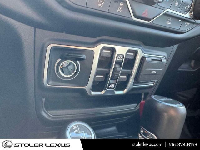 Used 2021 Jeep Gladiator Overland w/ Popular Equipment Package image 29