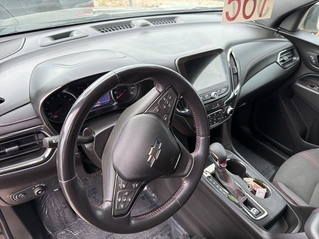 Certified 2022 Chevrolet Equinox RS w/ Infotainment Package FWD image 11
