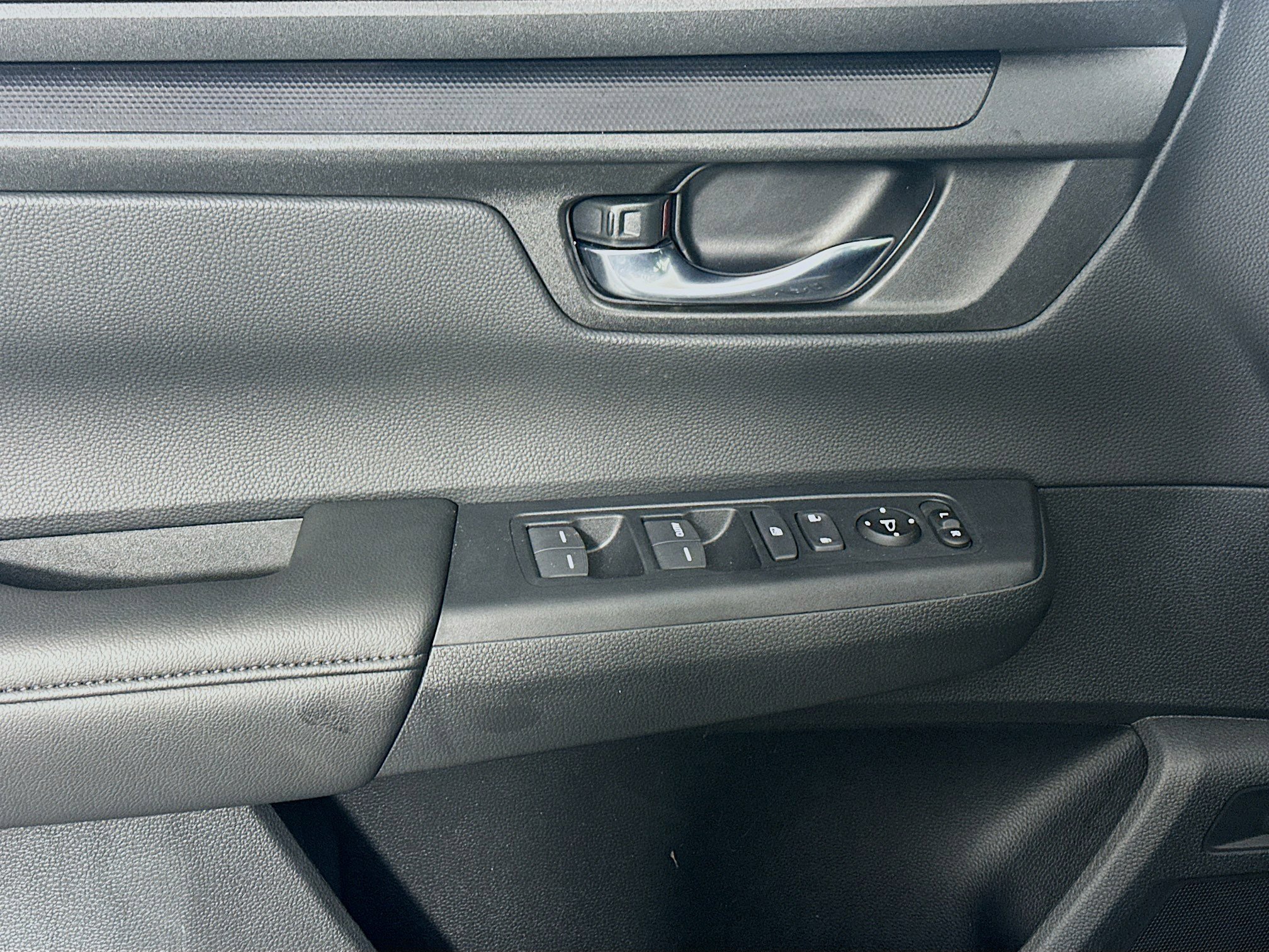 Used 2026 Honda CR-V LX image 15