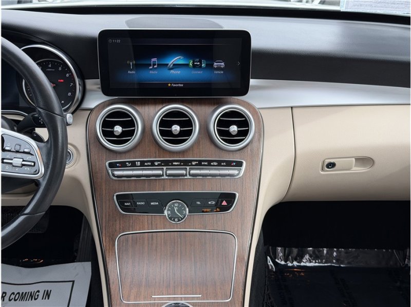 Used 2020 Mercedes-Benz C 300 Sedan image 42