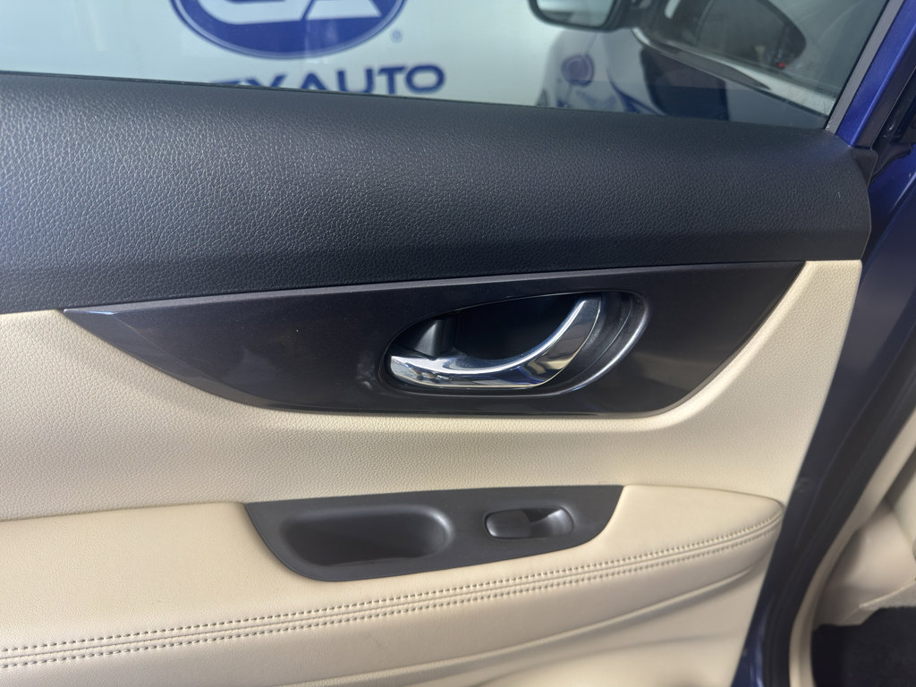 Used 2020 Nissan Rogue SV AWD/4WD image 31