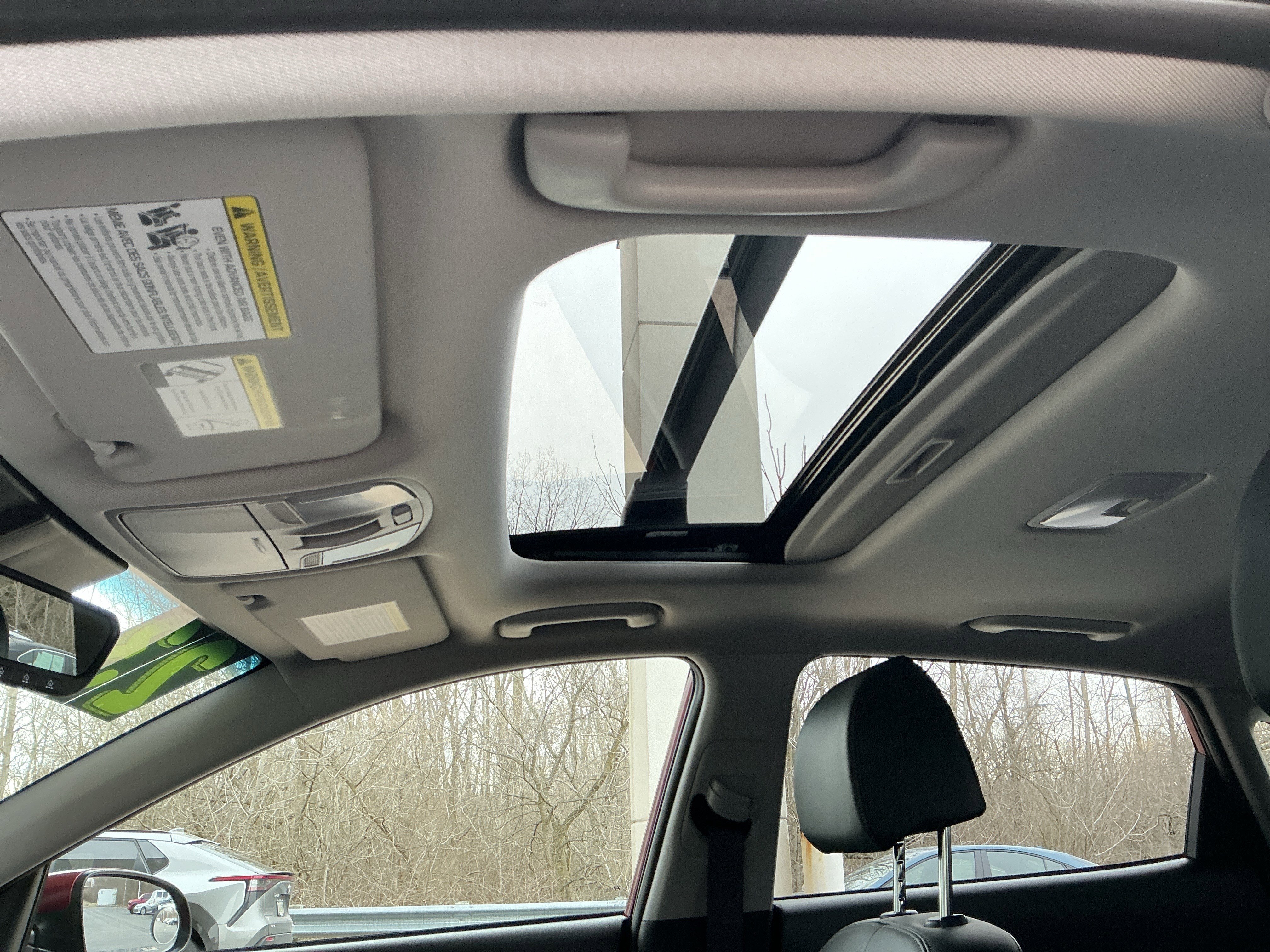 Used 2023 Hyundai Kona Limited image 17