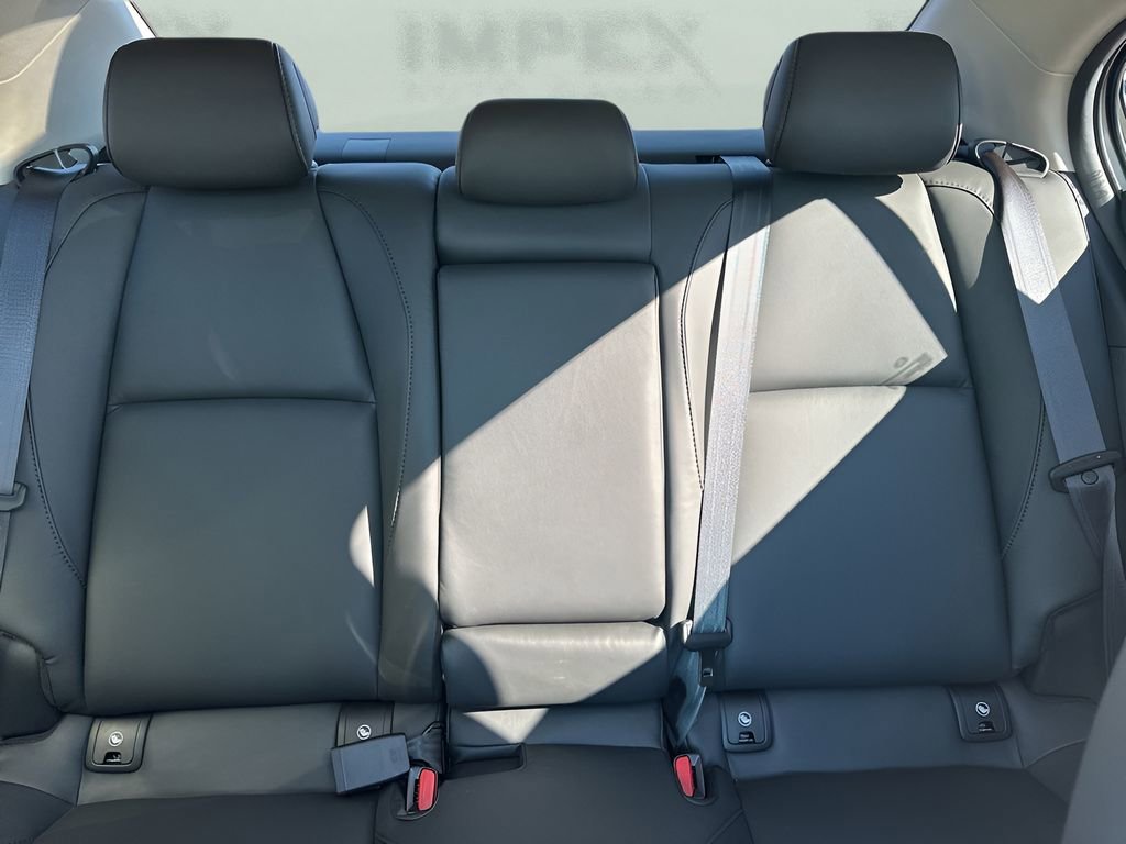 Used 2024 MAZDA MAZDA3 s image 12