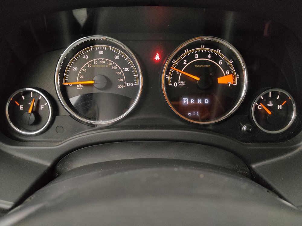 Used 2016 Jeep Compass Latitude FWD image 23