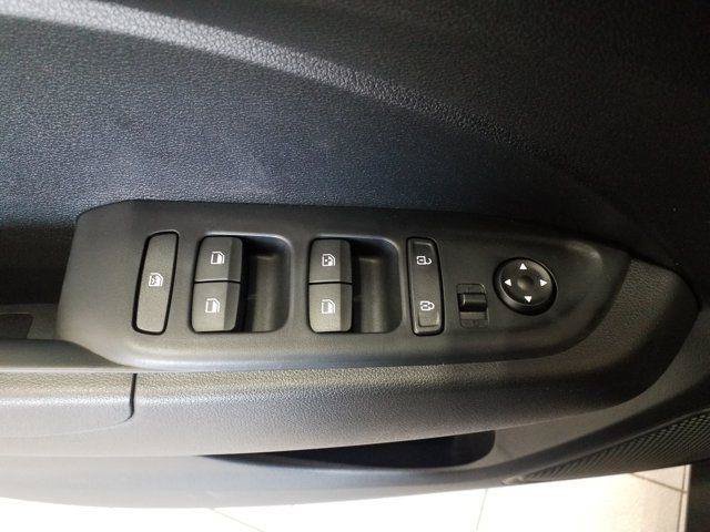 New 2026 Hyundai Venue SEL FWD image 12