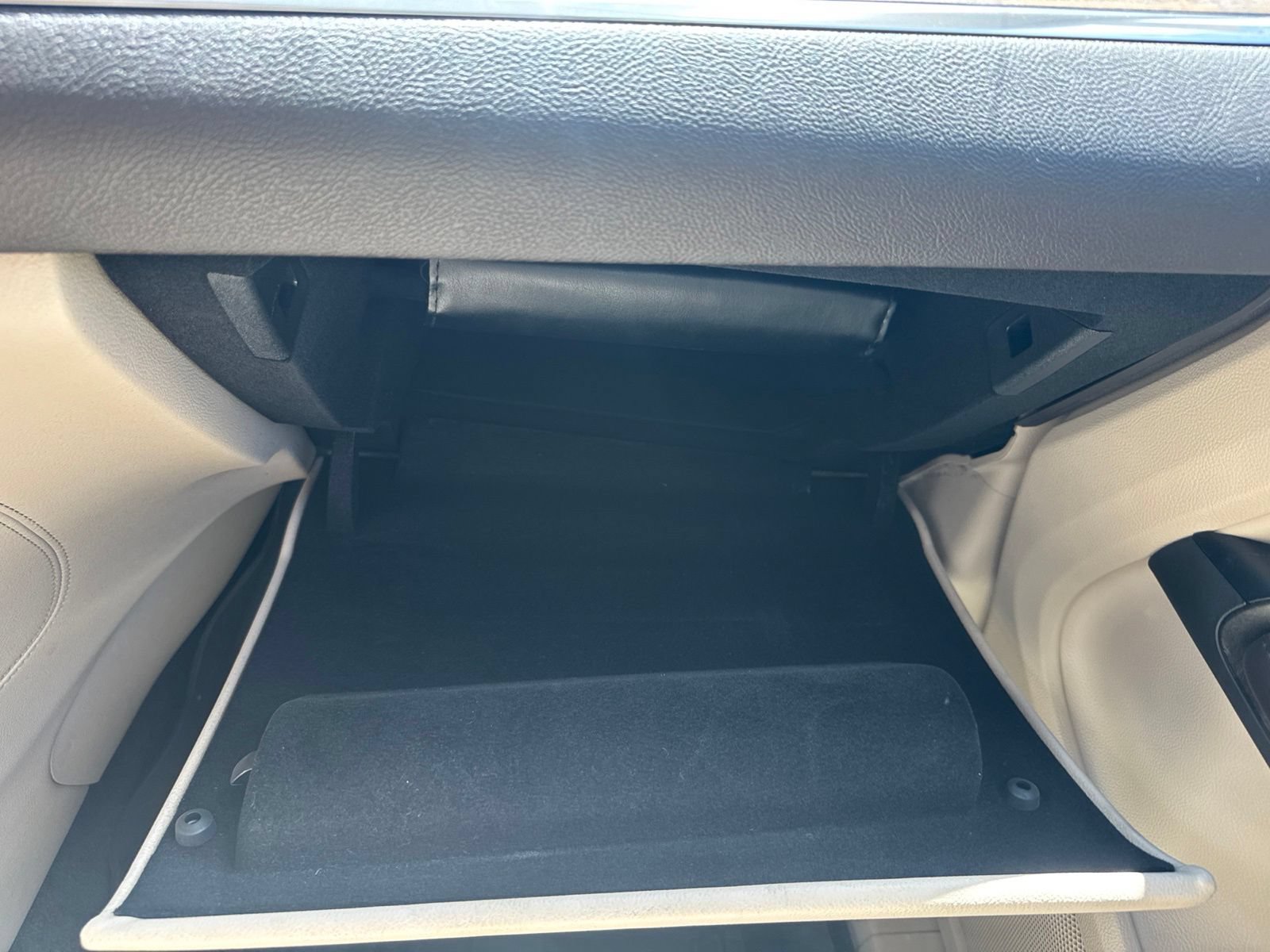 Used 2019 Lincoln MKC Reserve FWD image 34