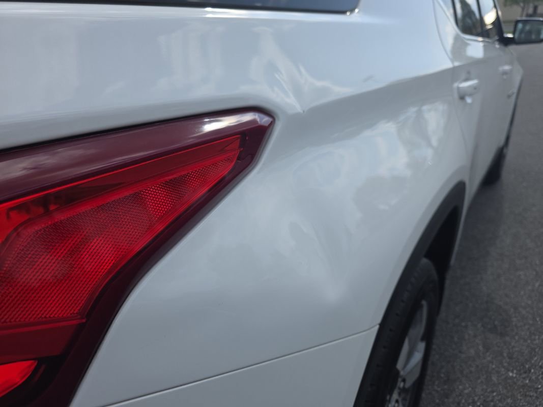 Used 2020 Chevrolet Traverse LT w/ LT Premium Package FWD image 22