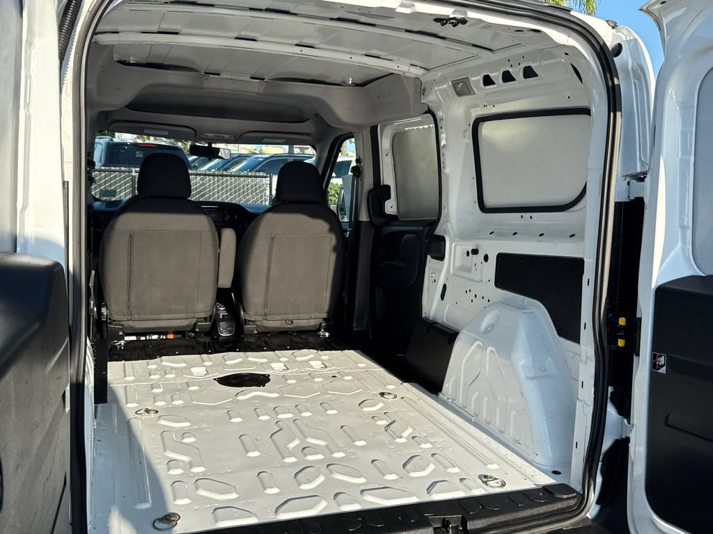 Used 2021 RAM ProMaster City Tradesman FWD image 12