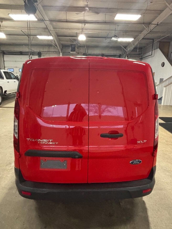 Used 2016 Ford Transit Connect XLT image 7