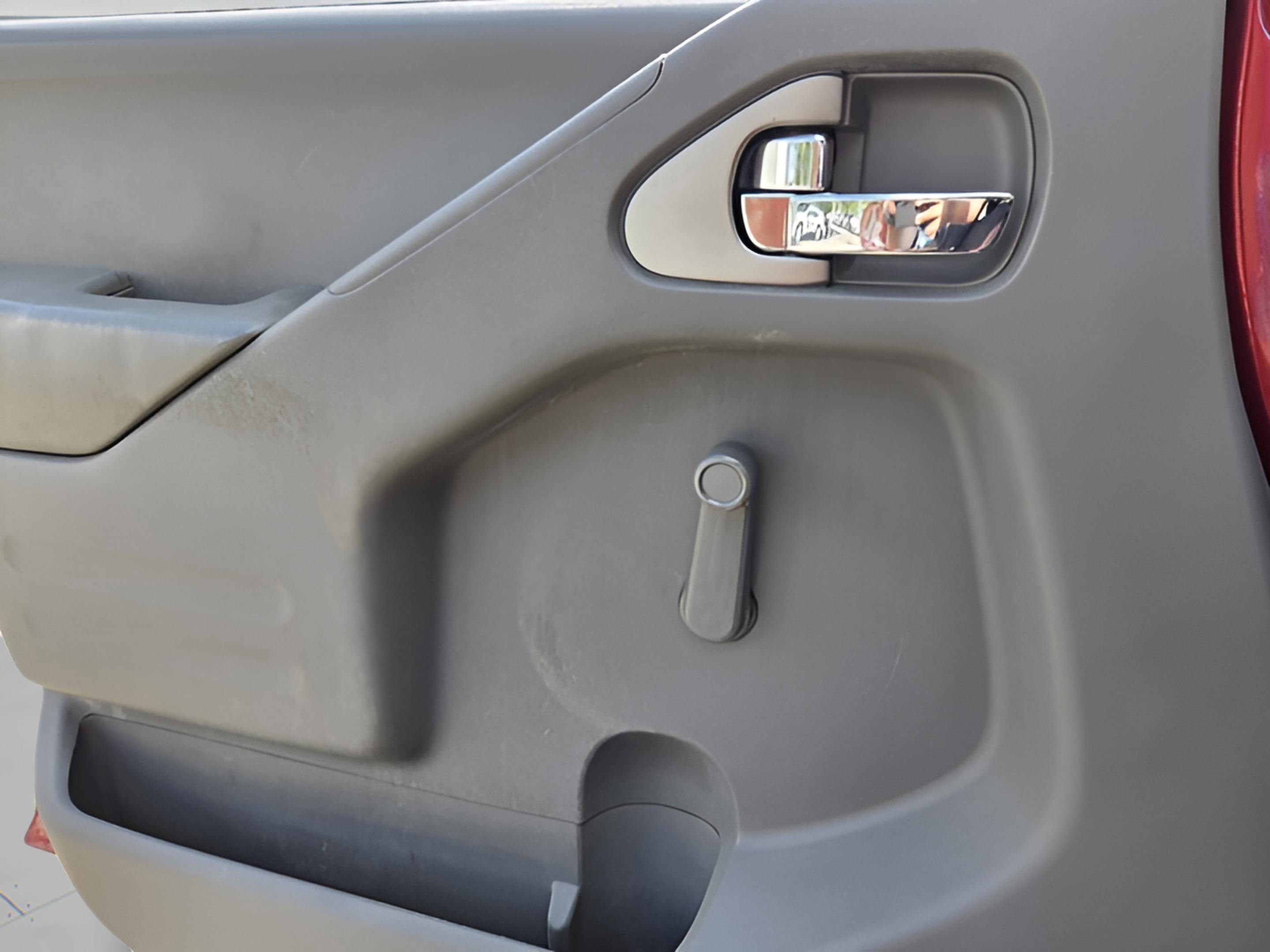 Used 2016 Nissan Frontier S RWD image 32