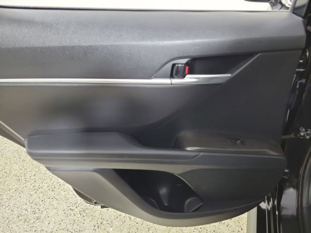 Used 2023 Toyota Camry SE FWD image 14