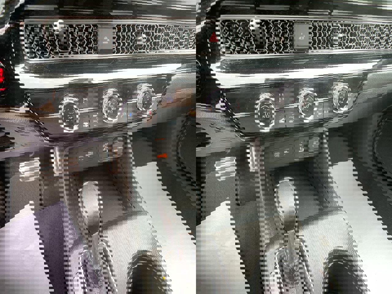 Used 2023 Honda Civic Sport image 18