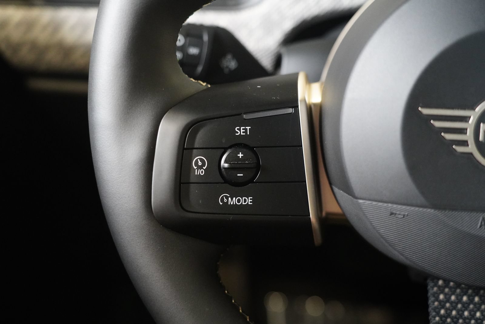 Used 2025 MINI Cooper S FWD image 16