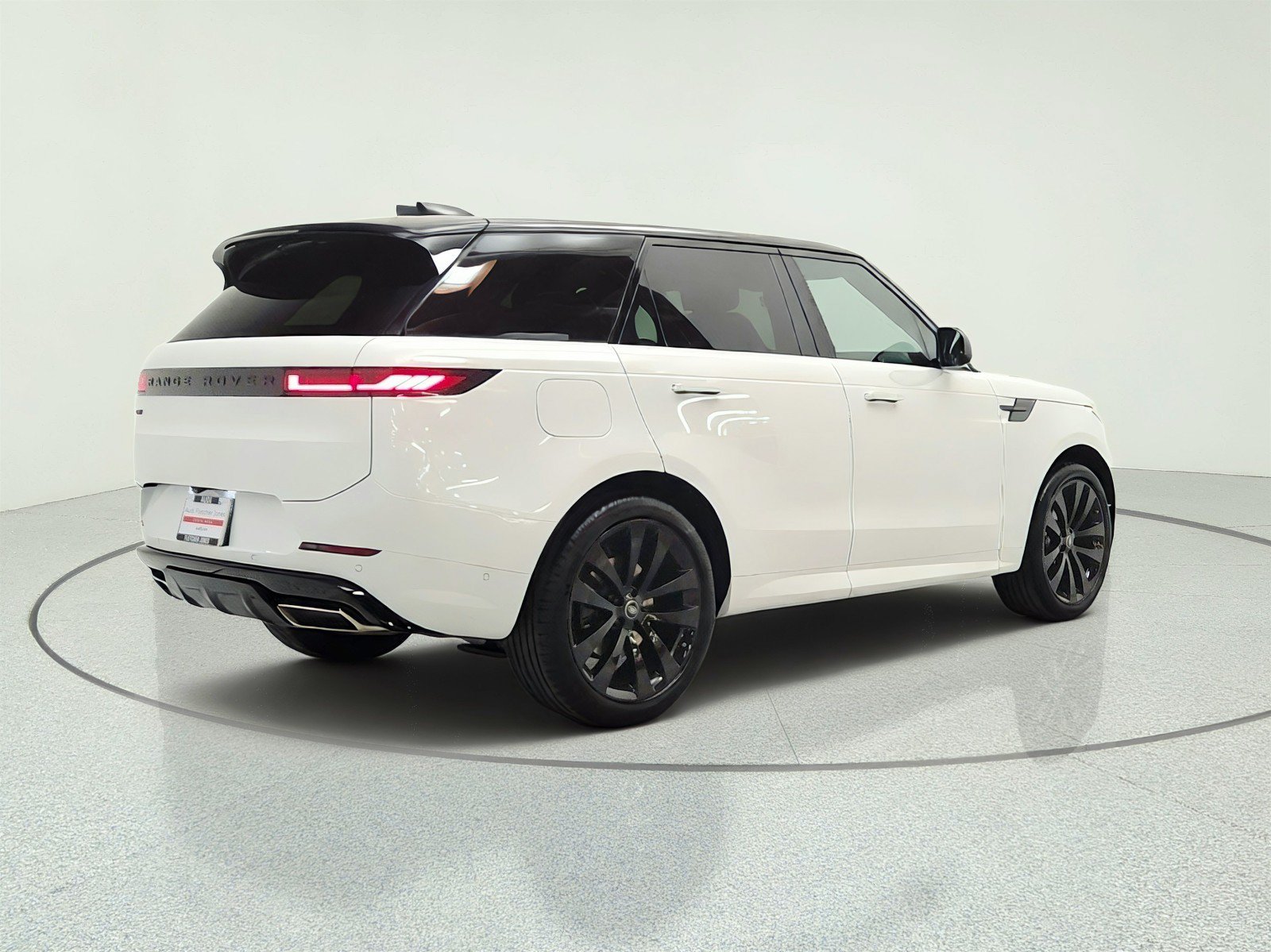 Used 2025 Land Rover Range Rover Sport Dynamic SE AWD/4WD image 5