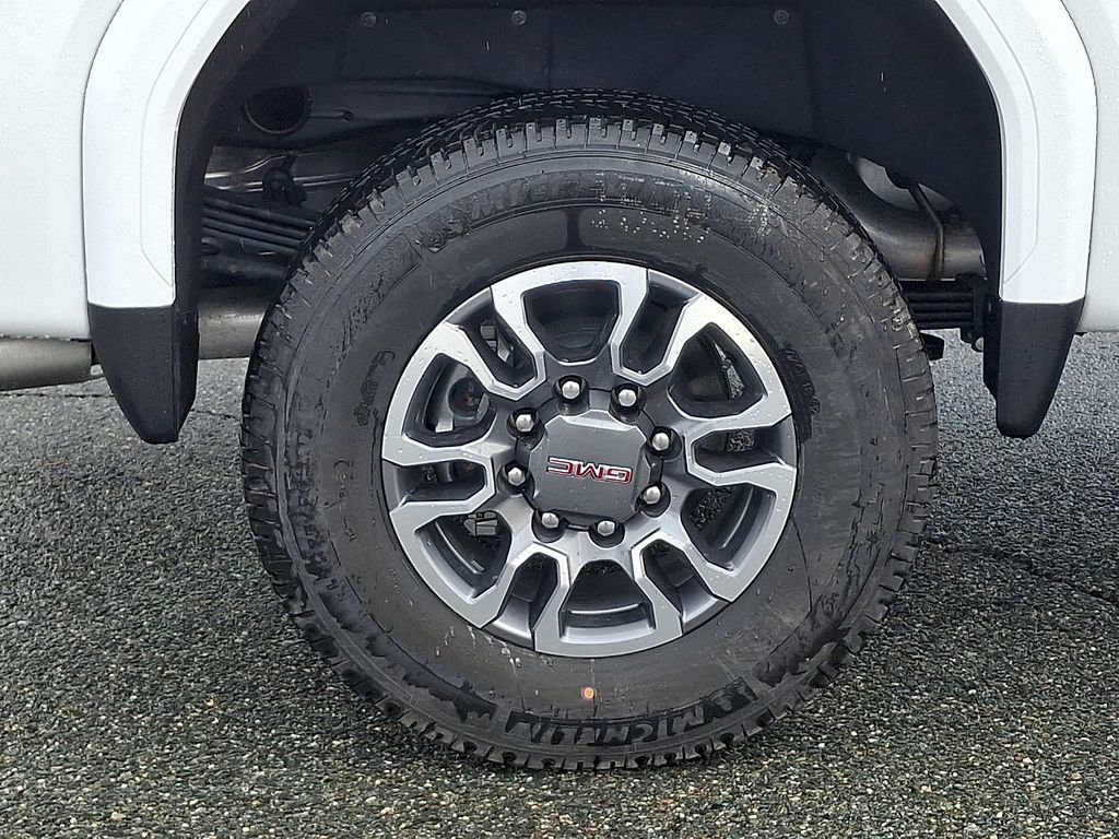 New 2025 GMC Sierra 2500 SLT w/ SLT Premium Package image 5