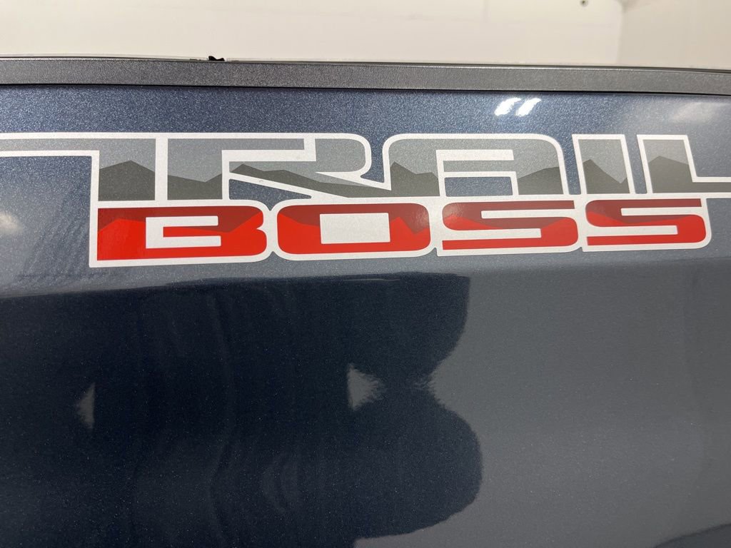Used 2021 Chevrolet Silverado 1500 LT Trail Boss w/ Convenience Package II image 25