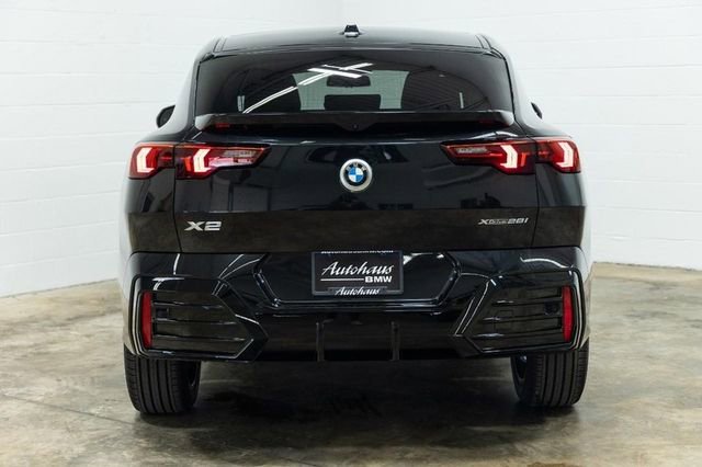 Certified 2025 BMW X2 xDrive28i w/ Technology Package image 13