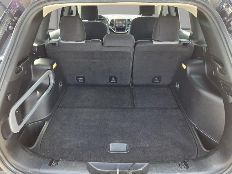 Used 2014 Jeep Cherokee Sport w/ Trailer Tow Group FWD image 16