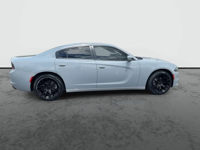 Used 2022 Dodge Charger SXT w/ Leather Interior Group RWD image 9