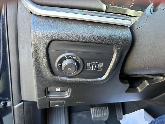 Used 2024 Jeep Grand Cherokee Limited w/ Trailer Tow Package image 18