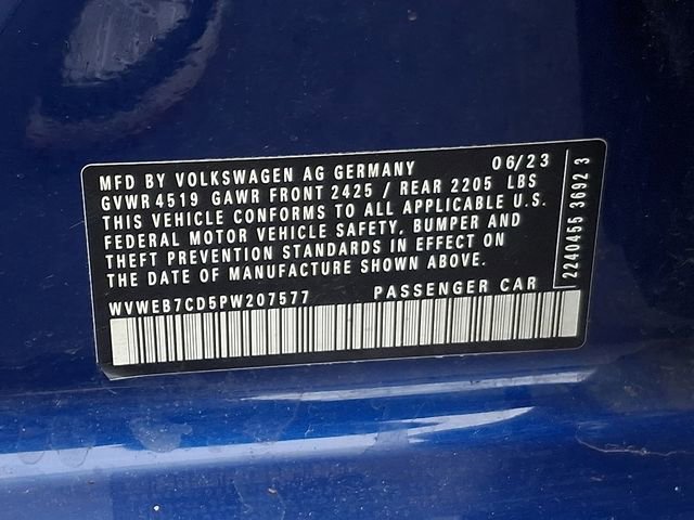 Used 2023 Volkswagen Golf R AWD/4WD image 28