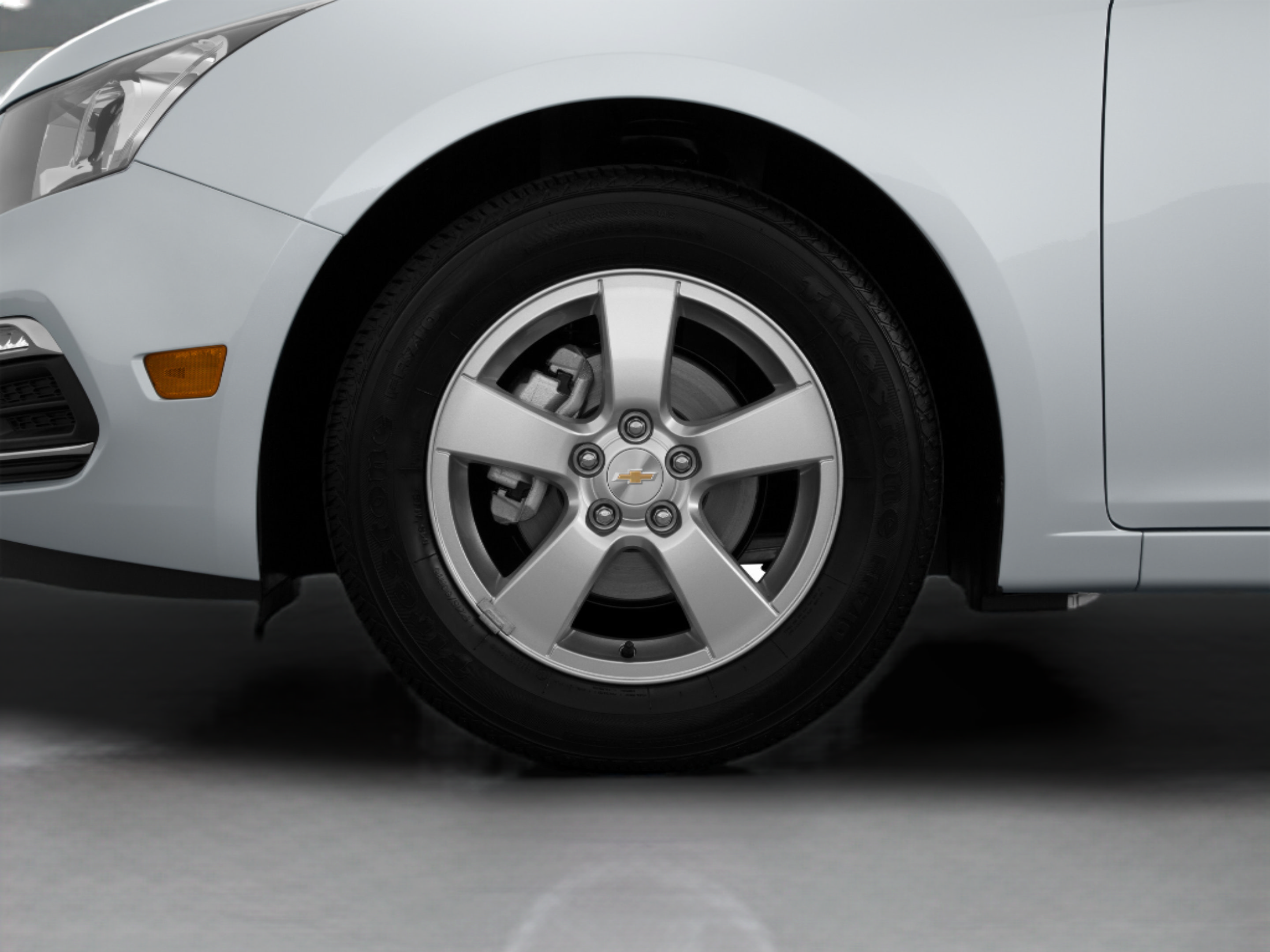 Used 2015 Chevrolet Cruze LT w/ Technology Package FWD image 46