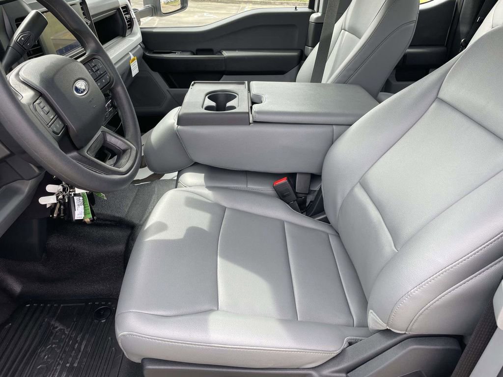 Used 2026 Ford F250 XL w/ XL Driver Assist Package RWD image 13